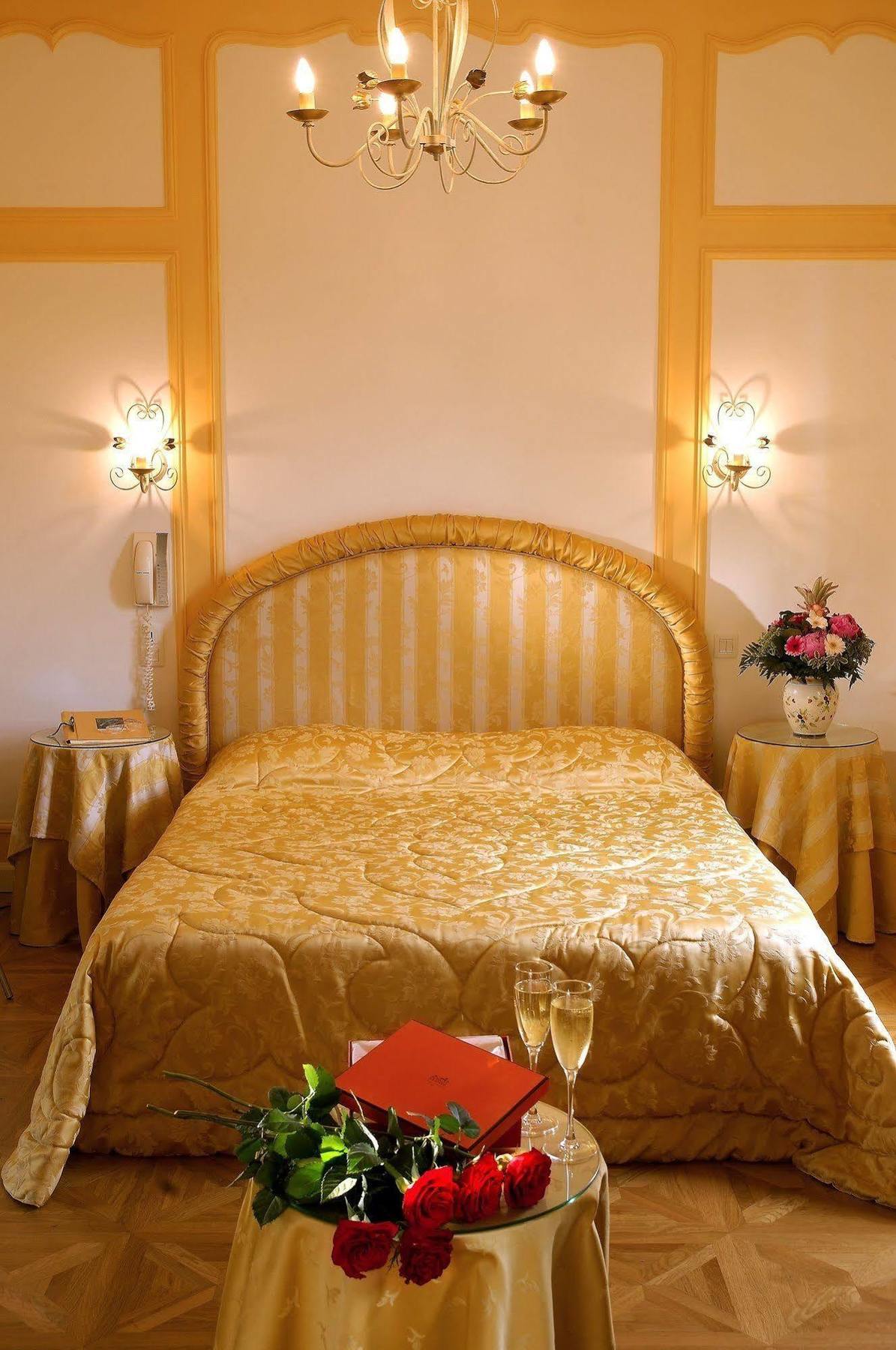 Demeure De Flore Lacabarède 외부 사진